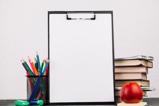 在昆明地区配置2000-2500的电脑能玩魔兽世界就好